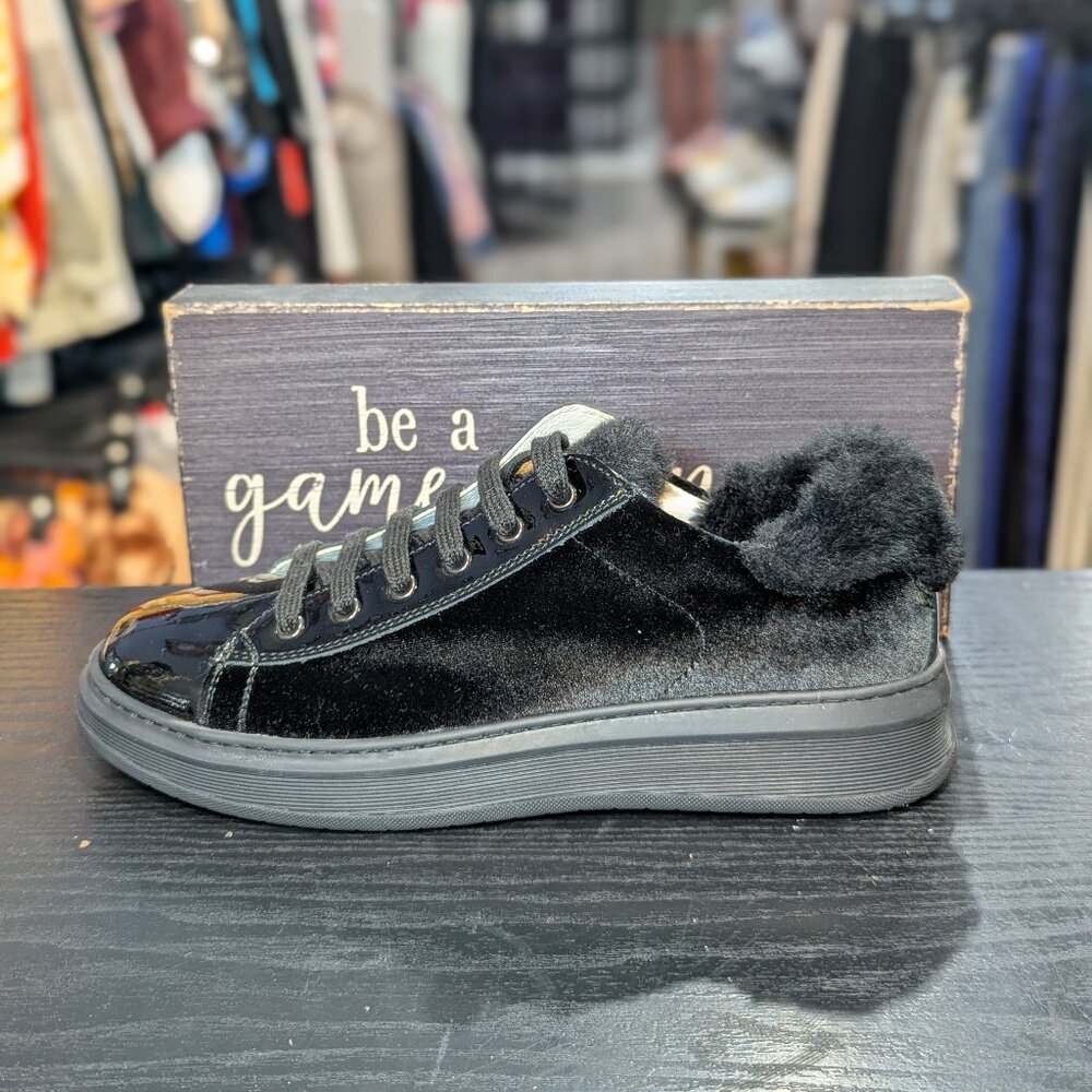 Naturino Velvet Patent Faux Fur Zip Sneaker